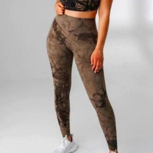 Balance Athletica / Vitality Cloud Pants - Lava Rock